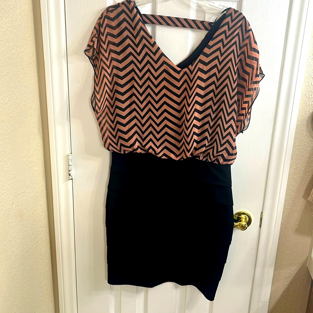 Enfocus Studio Mauve and Black cocktail dress size 14